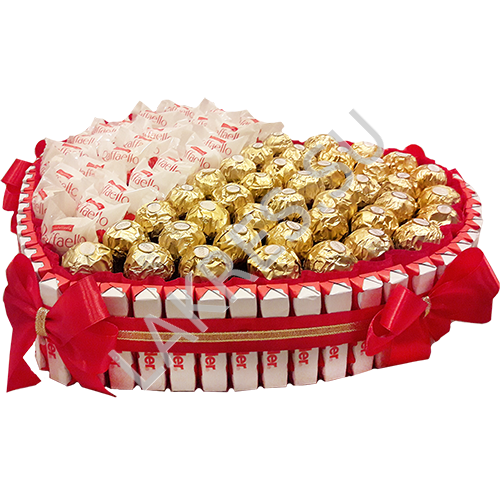 Сердце из конфет Любимой