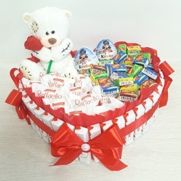 Сердце из киндеров