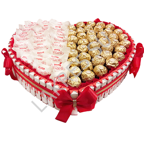 Сердце из конфет Любимой